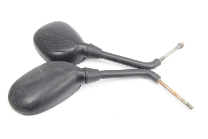 photo de COPPIA SPECCHI RETROVISORI PEUGEOT LUDIX 50 (2008 - 2017) - Zoom sullo stato d'uso