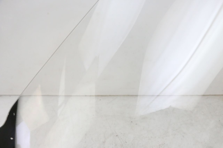 photo de PARABREZZA SUZUKI BURGMAN 125 (2007 - 2014) - Zoom sullo stato d'uso