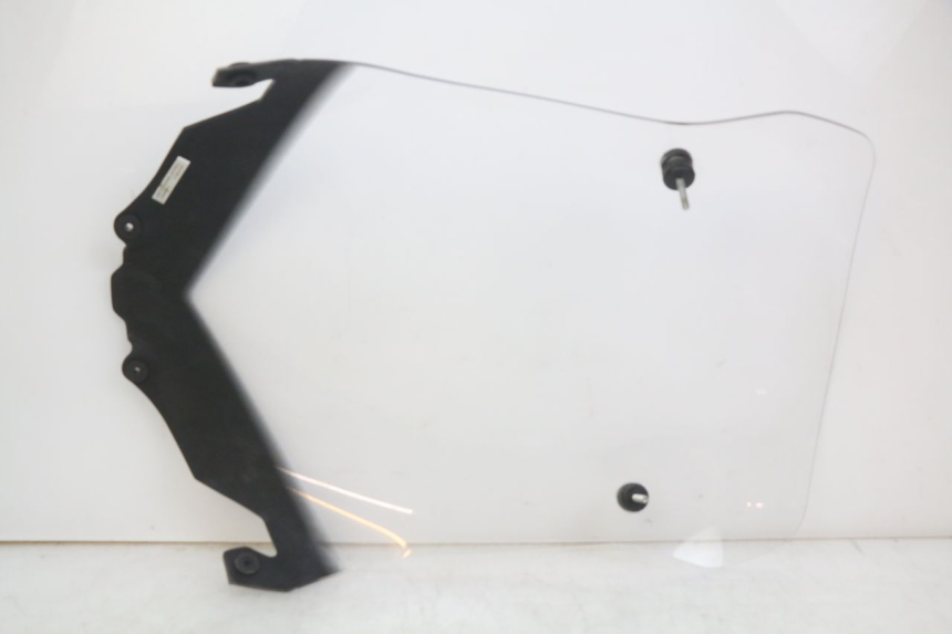 photo de PARE BRISE PEUGEOT CITYSTAR AIR 125 (2014 - 2017) - Dettagli dei punti di fissaggio