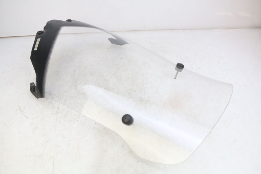 photo de PARE BRISE PEUGEOT CITYSTAR AIR 125 (2014 - 2017) - Stato della superficie e materiale