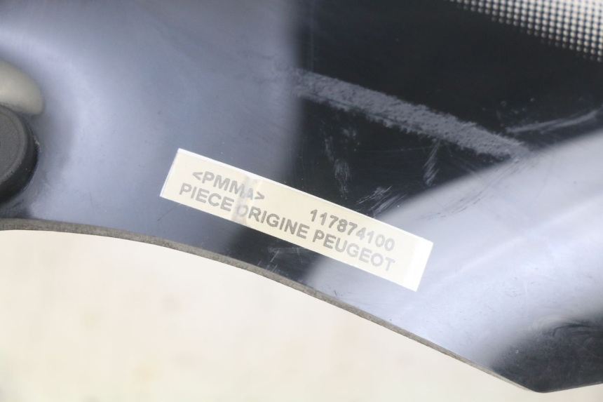 photo de PARE BRISE PEUGEOT CITYSTAR AIR 125 (2014 - 2017) - Marcature e riferimenti originali