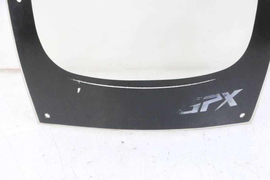 photo de PARABREZZA KAWASAKI GPX R WARBIRD 600 (1988 - 1993) - Primo piano ad alta risoluzione