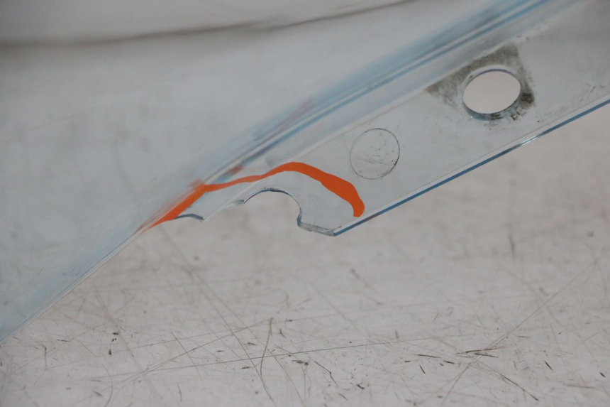 photo de PARABREZZA PIAGGIO MP3 125 (2006 - 2014)