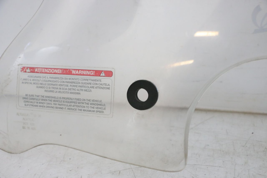 photo de PARABREZZA PIAGGIO VESPA LX IE 125 (2010 - 2012)