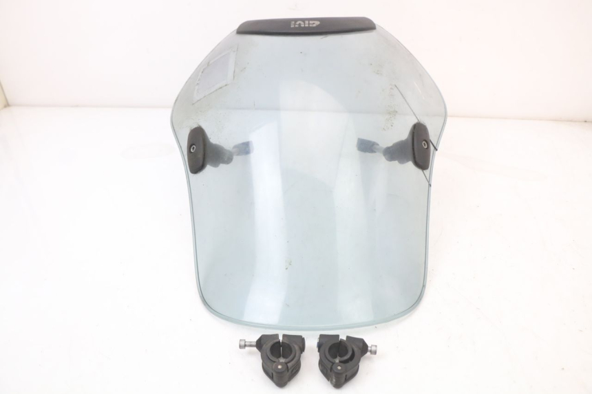 photo de PARABREZZA SUZUKI GN 125 (1997 - 2000)