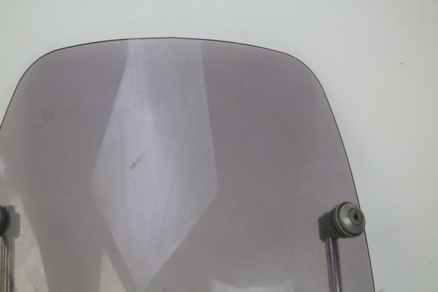 photo de PARABREZZA PIAGGIO VESPA SPRINT 2T 50 (2014 - 2018)