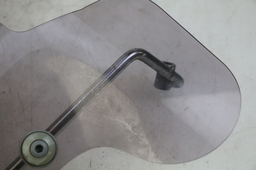 photo de PARABREZZA PIAGGIO VESPA SPRINT 2T 50 (2014 - 2018)