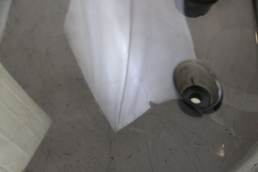 photo de PARE BRISE YAMAHA YP MAJESTY 125 (2007 - 2010)