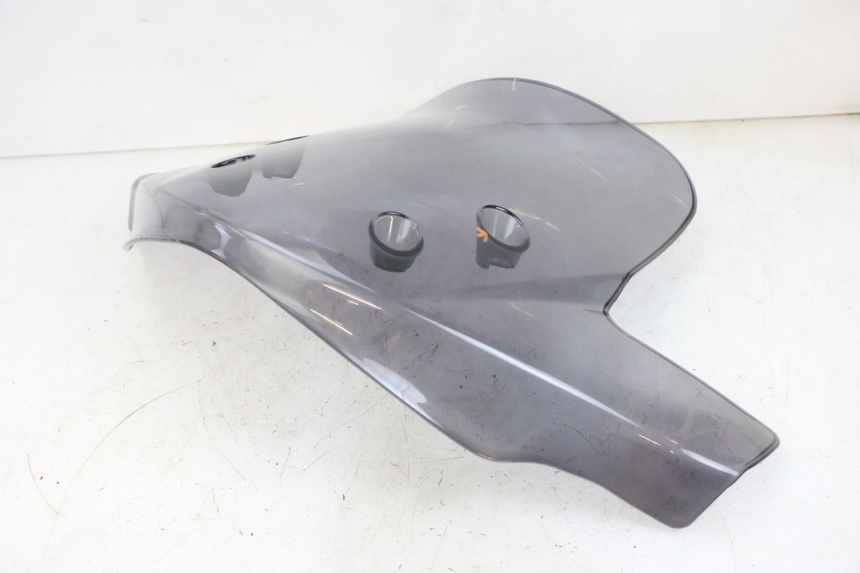 photo de PARE BRISE YAMAHA YP MAJESTY 125 (2002 - 2006) - Marcature e riferimenti originali