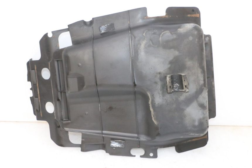 photo de PASSAGGIO RUOTA POSTERIORE SUZUKI BURGMAN 650 (2013 - 2020)