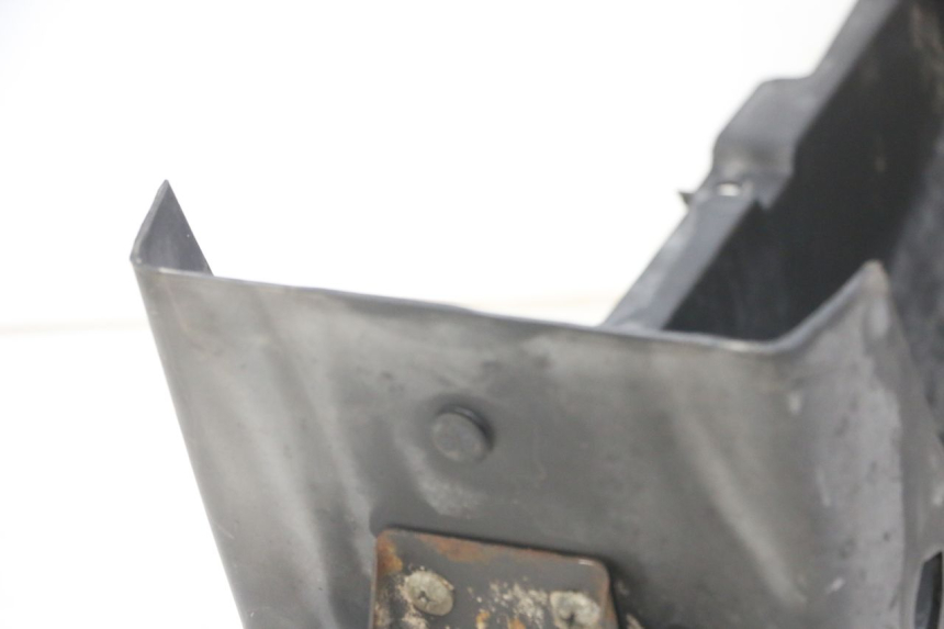 photo de PASSAGGIO RUOTA POSTERIORE SUZUKI GS GSE 500 (2001 - 2003)