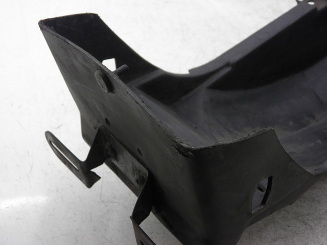 photo de PASSAGGIO RUOTA POSTERIORE SUZUKI GS GSE 500 (2001 - 2003)