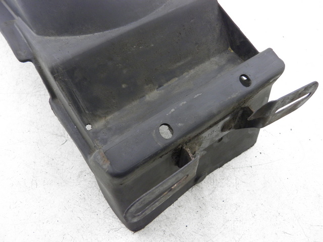 photo de PASSAGGIO RUOTA POSTERIORE SUZUKI GS GSE 500 (2001 - 2003)