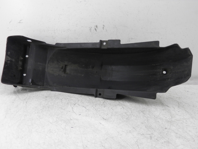 photo de PASSAGGIO RUOTA POSTERIORE SUZUKI GS GSE 500 (2001 - 2003)