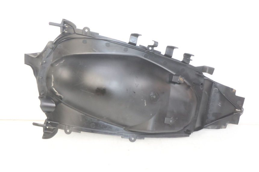 photo de PASSAGGIO RUOTA POSTERIORE YAMAHA HW XENTER 125 (2011 - 2017)