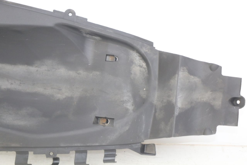 photo de PASSAGGIO RUOTA POSTERIORE YAMAHA HW XENTER 125 (2011 - 2017)