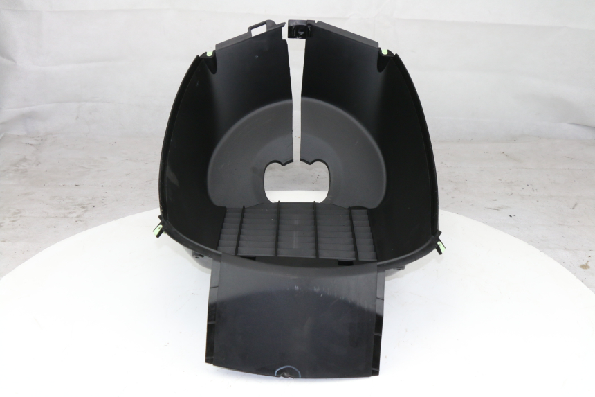 photo de SOTTOSCUDO PARASPRUZZI PEUGEOT SATELIS COMPRESSOR K15 125 (2006 - 2009)