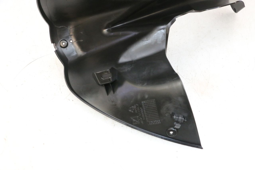 photo de SOTTOSCUDO PARASPRUZZI PIAGGIO MP3 HPE 300 (2019 - 2026) - Zoom sullo stato d'uso