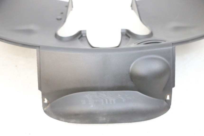 photo de SOTTOSCUDO PARASPRUZZI PIAGGIO MP3 RL 250 (2007 - 2010) - Dettagli dei punti di fissaggio