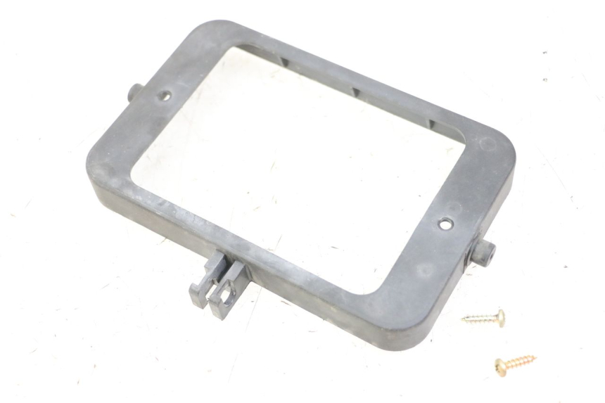 photo de SUPPORTO FARO ANTERIORE SUZUKI CP 80 (1985 - 1996)