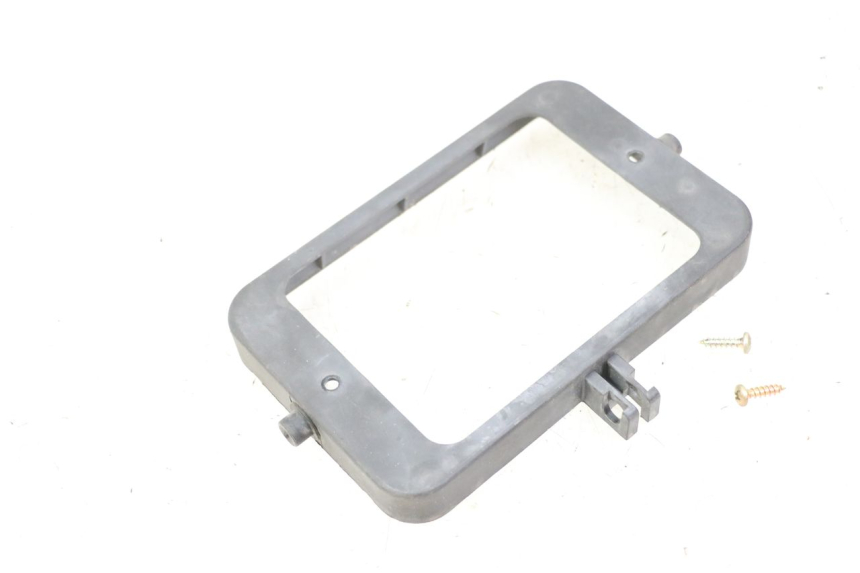 photo de SUPPORTO FARO ANTERIORE SUZUKI CP 80 (1985 - 1996)