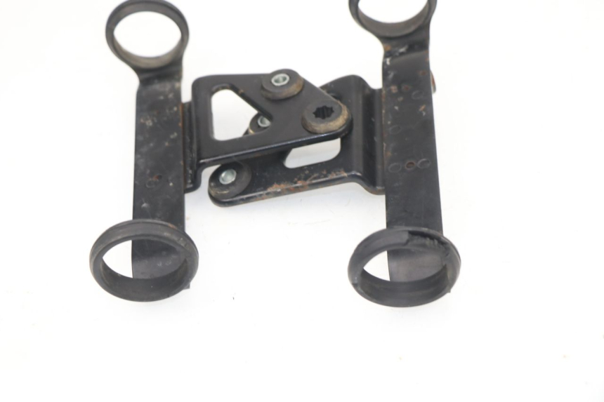 photo de SUPPORTO FARO SUZUKI DR DJEBEL 600 (1985 - 1990)