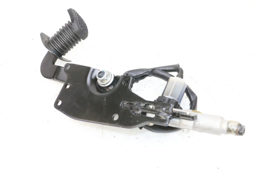 photo de PEDALE FRENO  PIAGGIO MP3 HPE 300 (2019 - 2026) - Altra angolazione