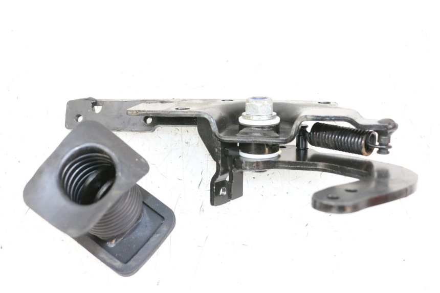 photo de PEDALE DEL FRENO PIAGGIO MP3 LT 400 (2007 - 2012)