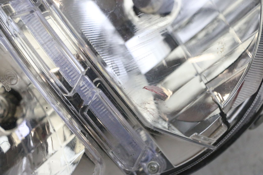 photo de FARO ANTERIORE MAG POWER BOMBERS 4T 50 (2016 - 2026) - Dettaglio del componente