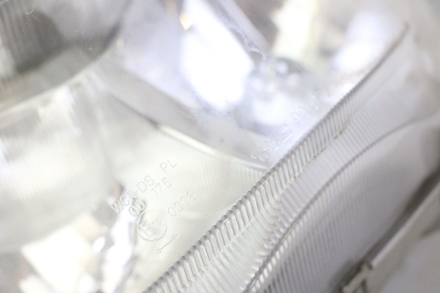 photo de FANALE ANTERIORE SUZUKI BURGMAN 125 (2007 - 2014)