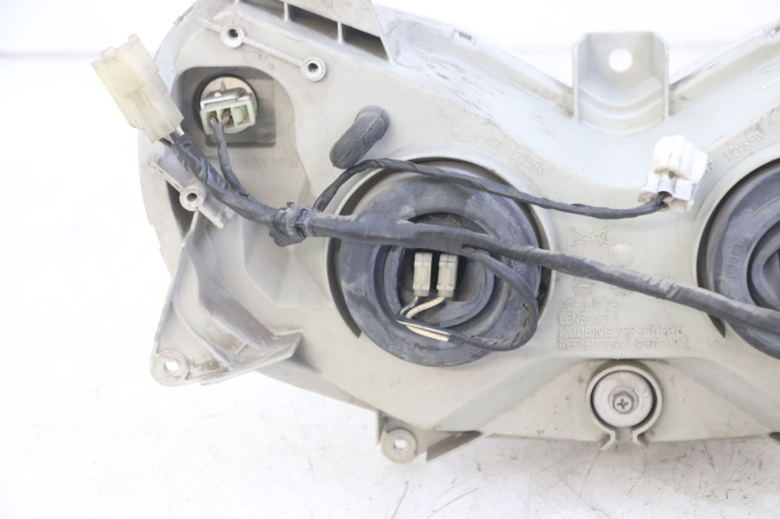 photo de FANALE ANTERIORE SUZUKI BURGMAN 125 (2007 - 2014)