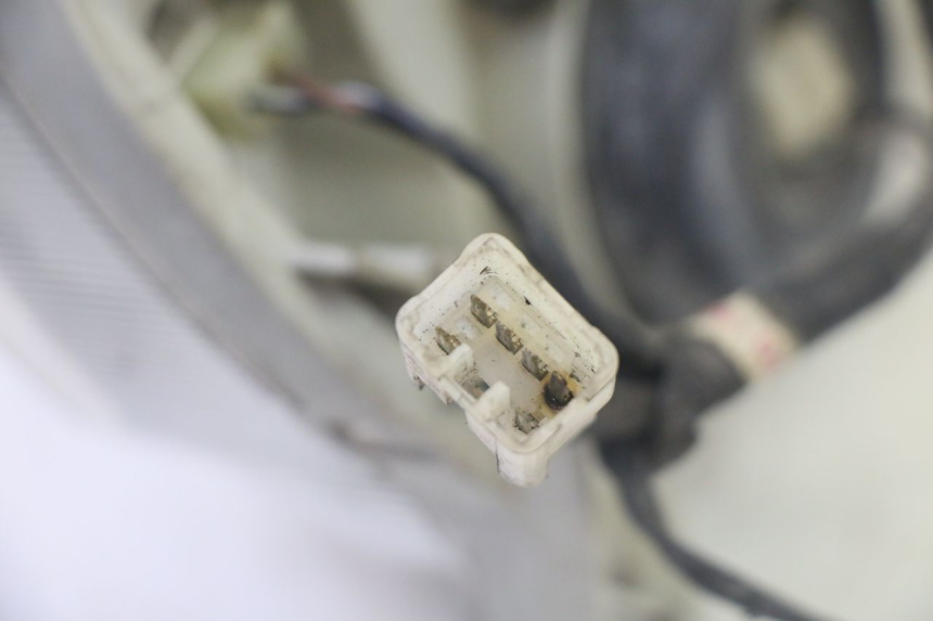 photo de FANALE ANTERIORE SUZUKI BURGMAN 125 (2007 - 2014)