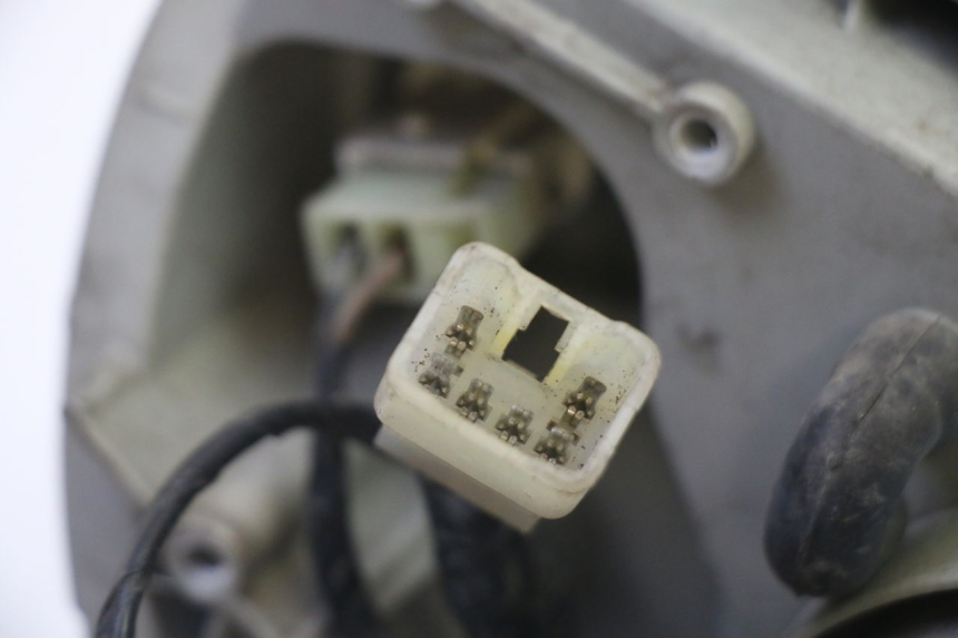 photo de FANALE ANTERIORE SUZUKI BURGMAN 125 (2007 - 2014)