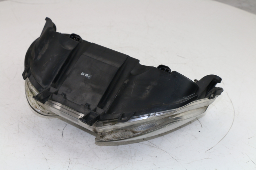 photo de FANALE ANTERIORE PIAGGIO CARNABY 125 (2007 - 2011)