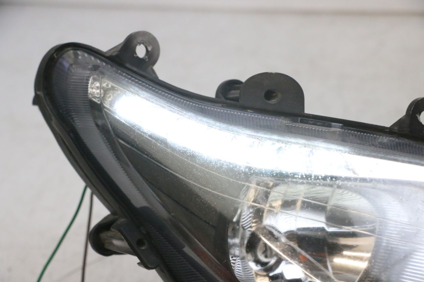 photo de FARO ANTERIORE DESTRO SYM GTS EVO 125 (2009 - 2013) - Zoom sui componenti