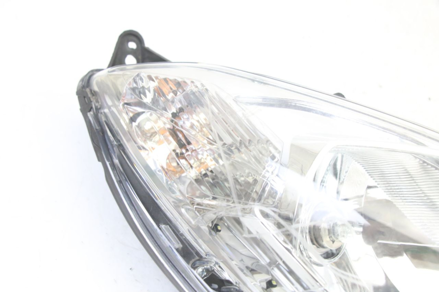 photo de FARO ANTERIORE DESTRA PEUGEOT SATELIS 125 (2013 - 2018)