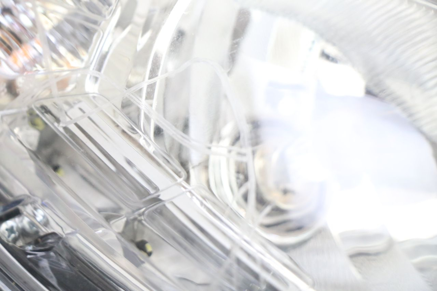 photo de FARO ANTERIORE DESTRA PEUGEOT SATELIS 125 (2013 - 2018)