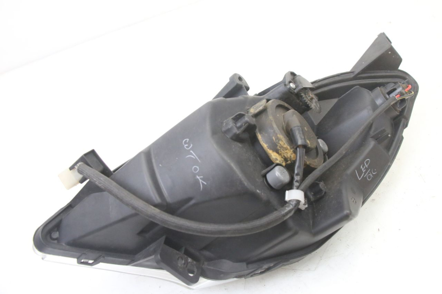 photo de FARO ANTERIORE DESTRA PEUGEOT SATELIS 125 (2013 - 2018)