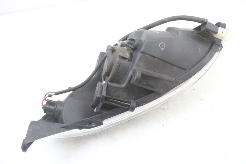 photo de FARO ANTERIORE DESTRA PEUGEOT SATELIS 125 (2013 - 2018)