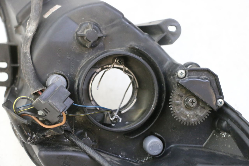 photo de FARO ANTERIORE DESTRA PEUGEOT SATELIS 125 (2013 - 2018)