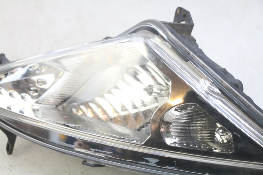 photo de FANALE ANTERIORE DESTRO PEUGEOT SPEEDFIGHT 3 AIR 50 (2009 - 2015)