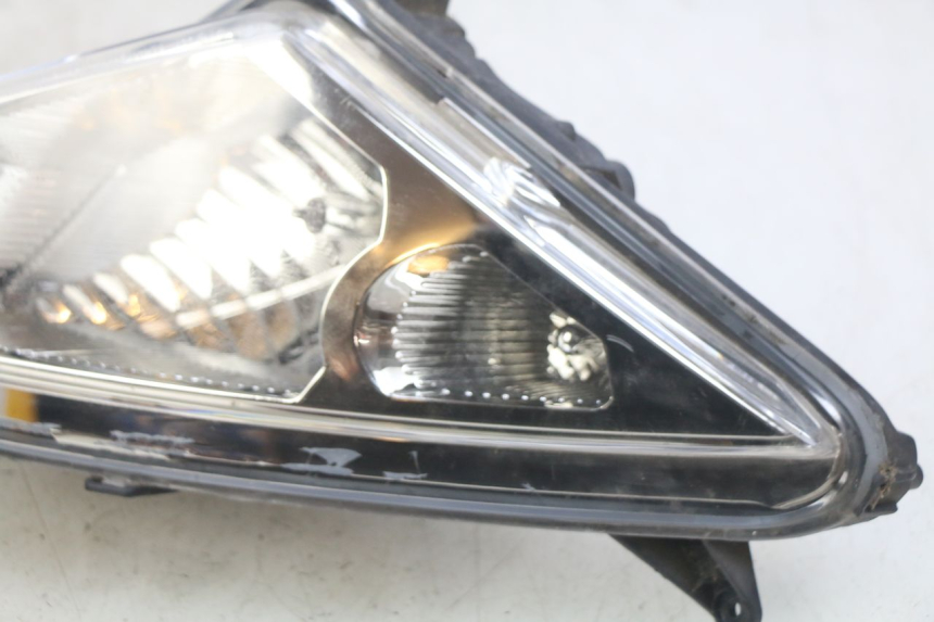 photo de FANALE ANTERIORE DESTRO PEUGEOT SPEEDFIGHT 3 AIR 50 (2009 - 2015)