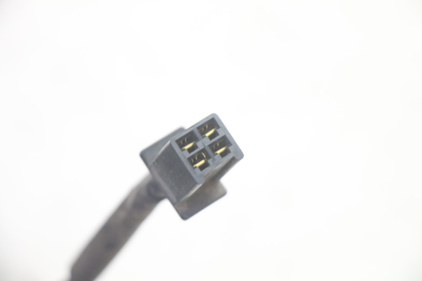 photo de FARO ANTERIORE DESTRA YAMAHA TZR 50 (2008 - 2016) - Primo piano tecnico