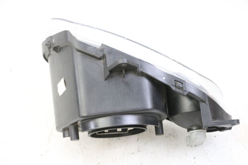 photo de FARO ANTERIORE DESTRA YAMAHA TZR 50 (2008 - 2016)