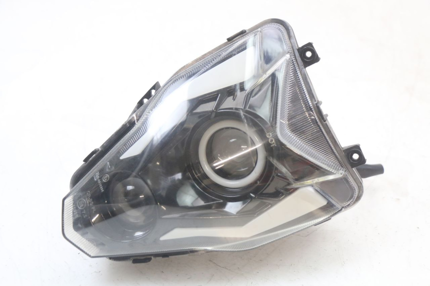 photo de FARO ANTERIORE EBROH BRAVO GLE 1 (2020 - 2024)