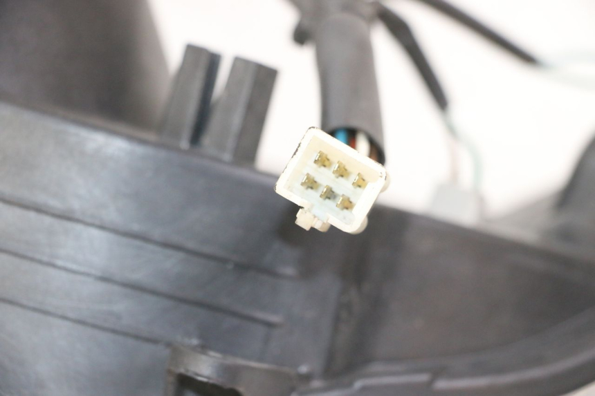 photo de FANALE ANTERIORE PEUGEOT ELYSTAR 125 (2002 - 2007)