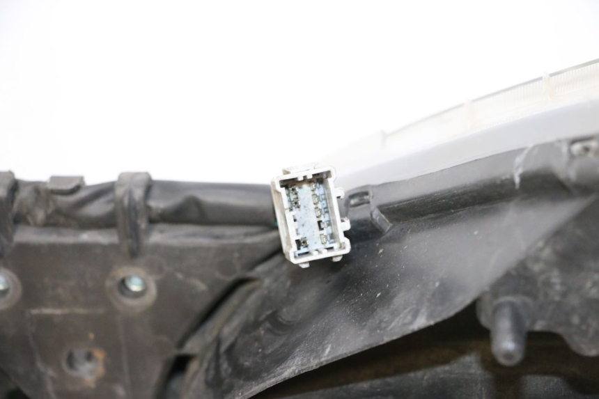 photo de FANALE ANTERIORE HONDA FES S-WING SWING ABS 125 (2007 - 2015)