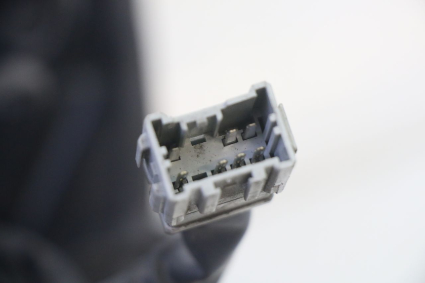 photo de FANALE ANTERIORE HONDA FES S-WING SWING ABS 125 (2007 - 2015)