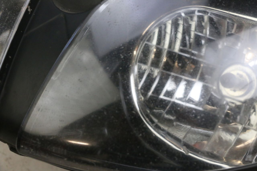 photo de FANALE ANTERIORE YAMAHA FJR ABS 1300 (2006 - 2012) - Dettagli dei punti di fissaggio