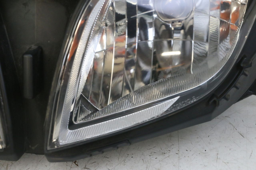 photo de FARO ANTERIORE HONDA FORZA ABS 300 (2013 - 2019)